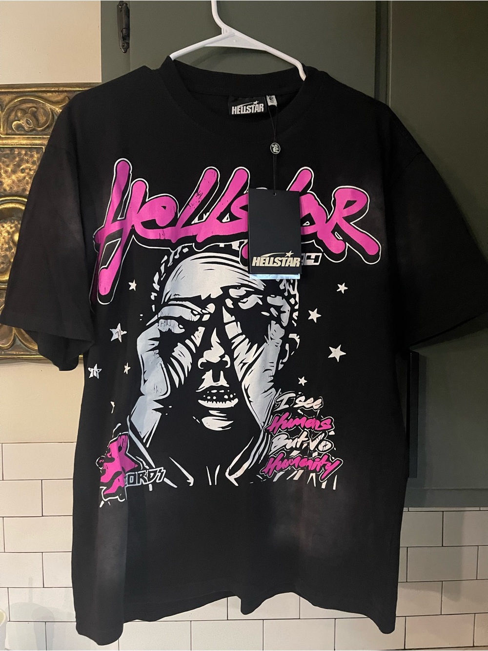 Men’s Graphic Design Tee Size S.